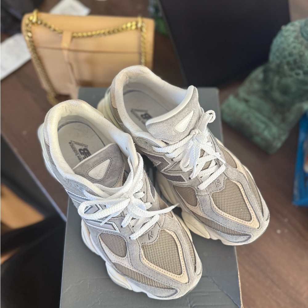 New Balance 9060 Women's Gray Sneakers